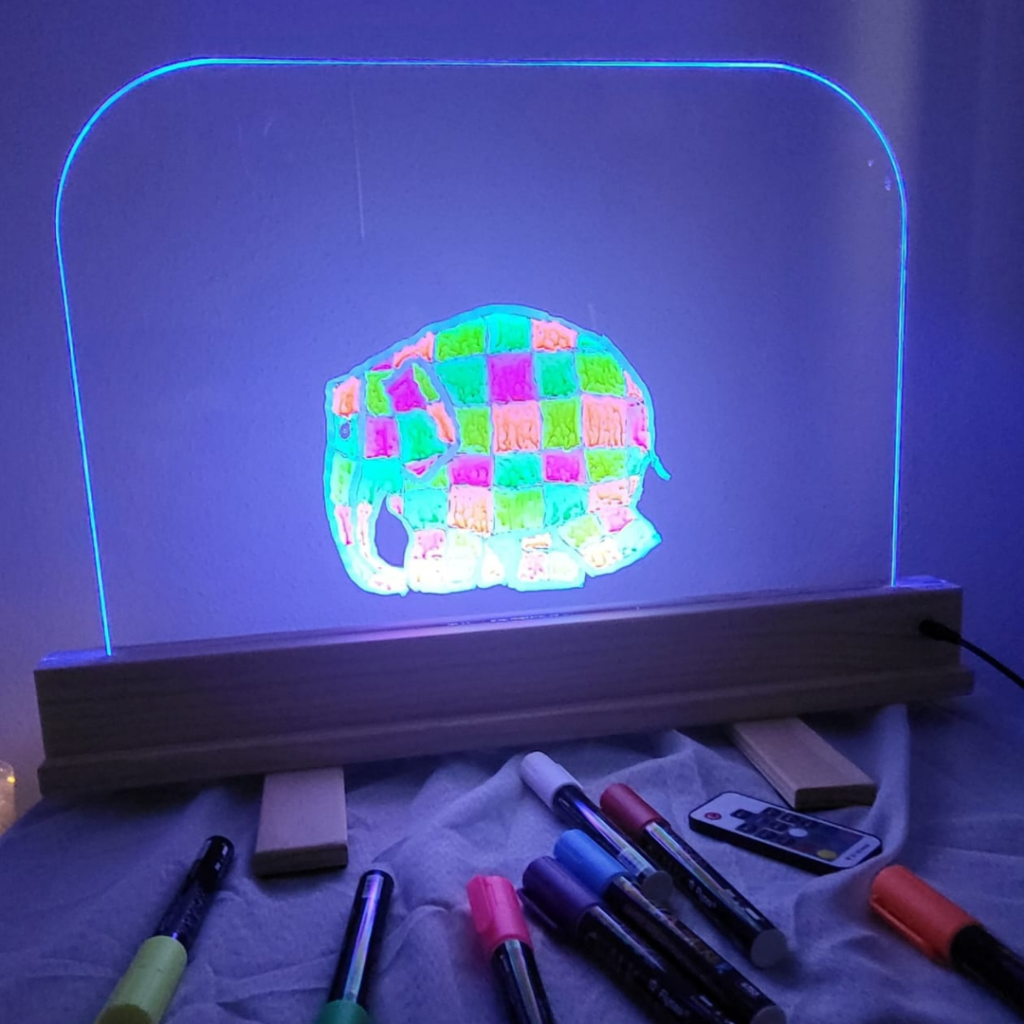 PIZARRA TRANSPARENTE LED (RETROILUMINADA)